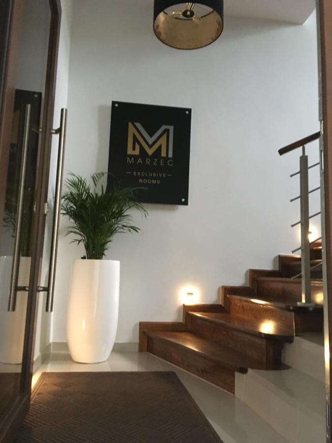 غنيزنو Rezydencja Marzec المظهر الخارجي الصورة